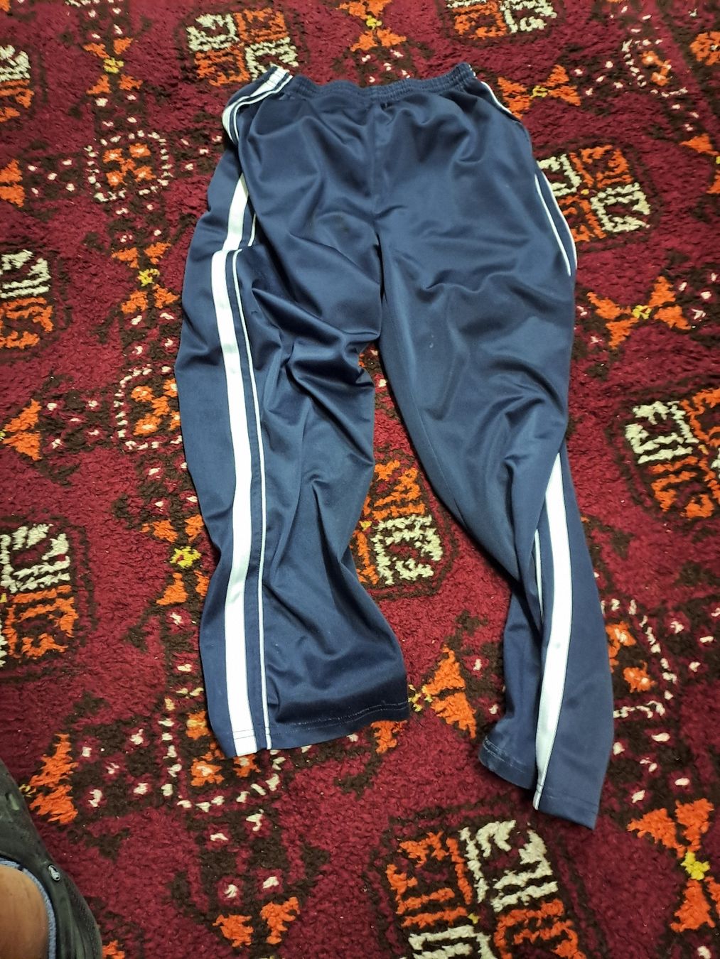 Pantaloni: Herren Trainingshose dunkelblau Grösse L – Usato da Zürich venduto da Schoebi19 3