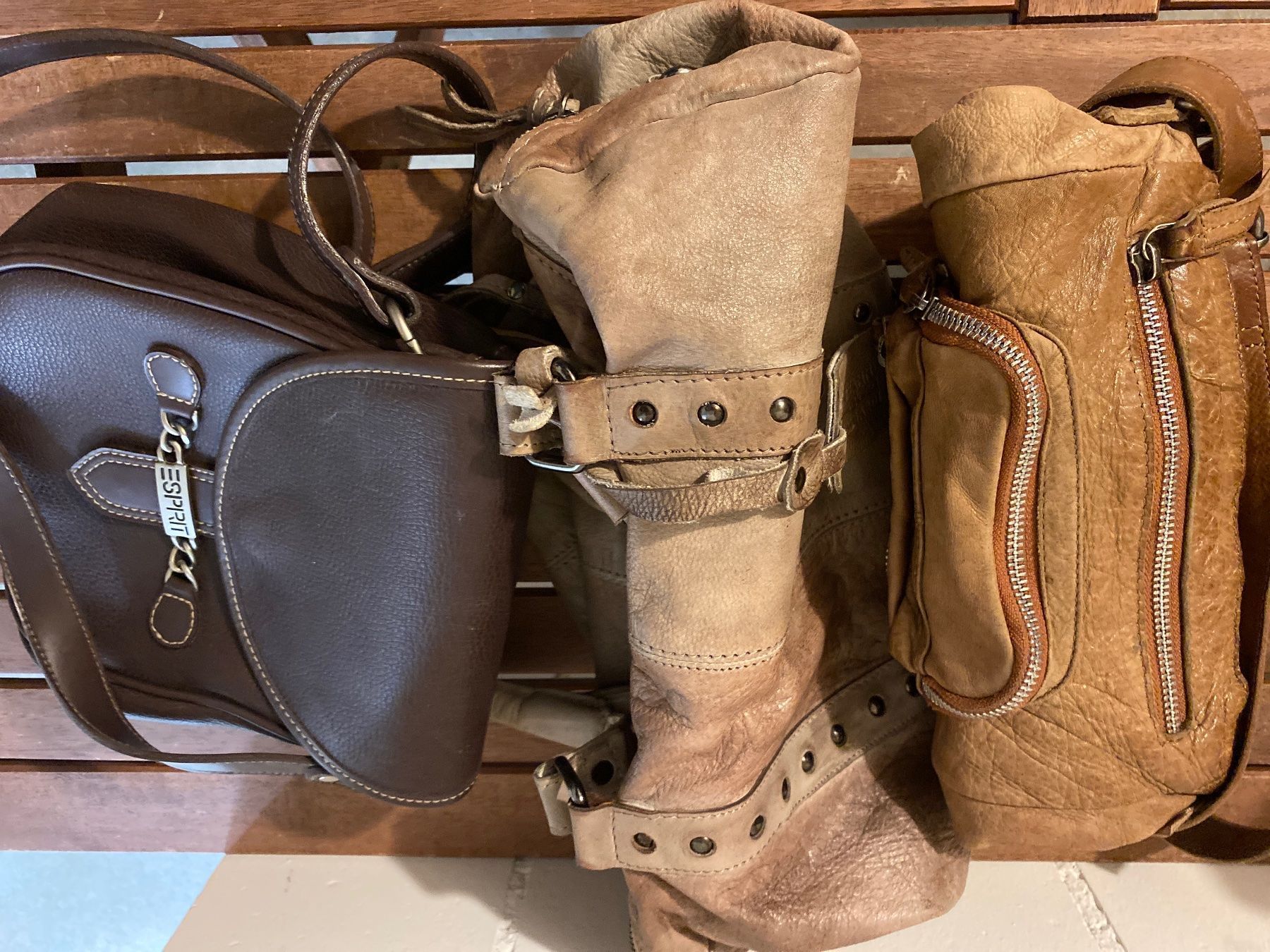 Borse da donna: Taschen (Leder) – Usato da Fällanden venduto da Melinazh