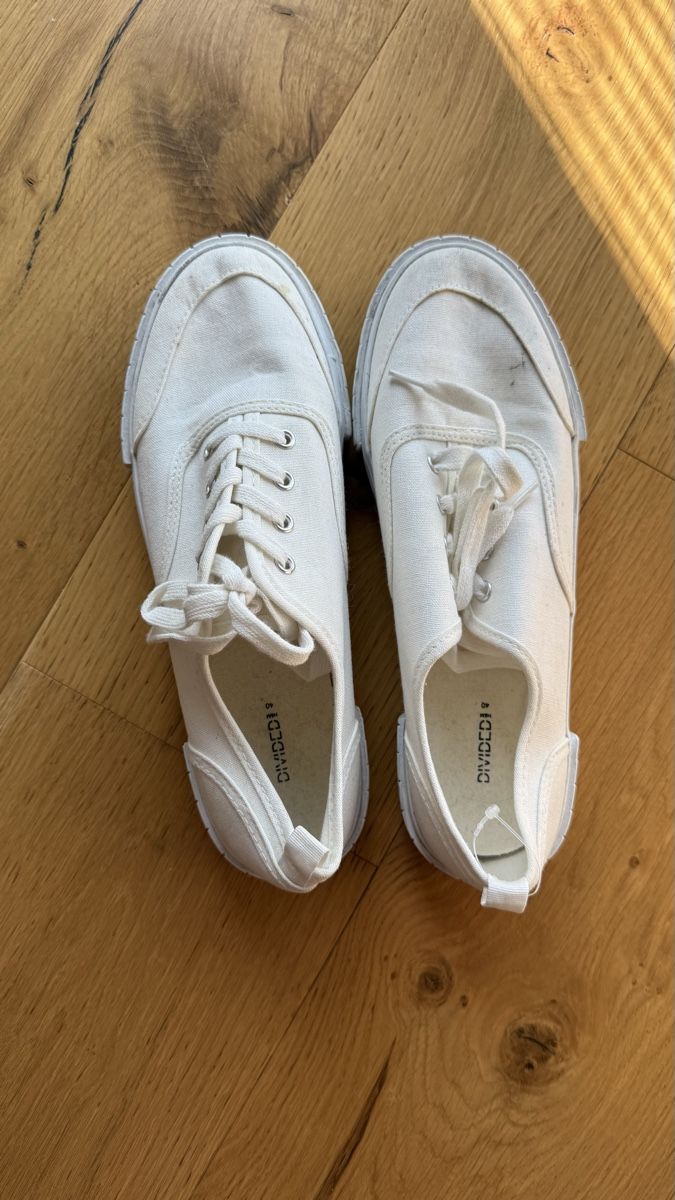 H&M Scarpe da uomo: HM Canvas Sneakers EU 40 – Usato da St-Gingolph venduto da Ynatka 1