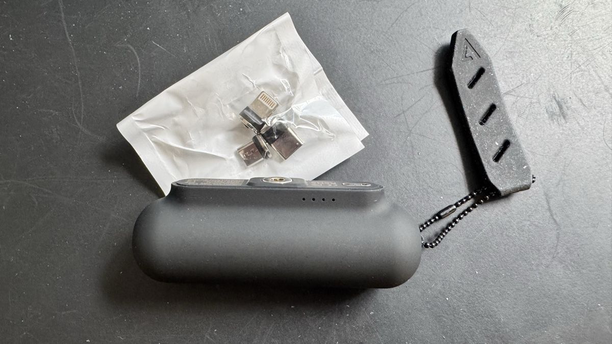 Chargements: Neue Powerbank mit magnetischem Ladekabel – Neuf (Voir description) à Fällanden par Limousinenswiss 3
