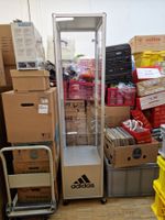 2 Adidas Vitrinen ZX 8000 mit 3Tablaren + Beleuchtung