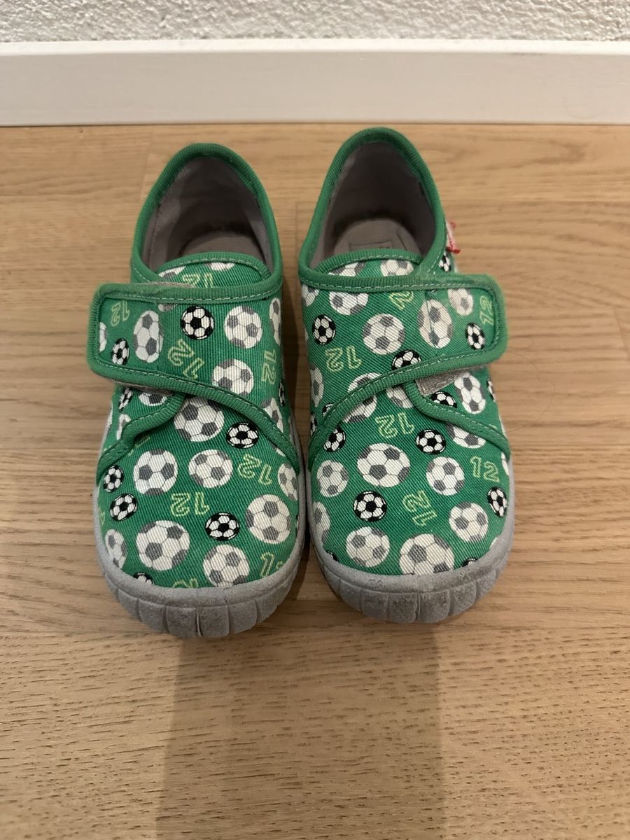 Superfit Scarpe per ragazzi: Superfit Hausschuhe Gr. 27 – Usato da Riehen venduto da nah00