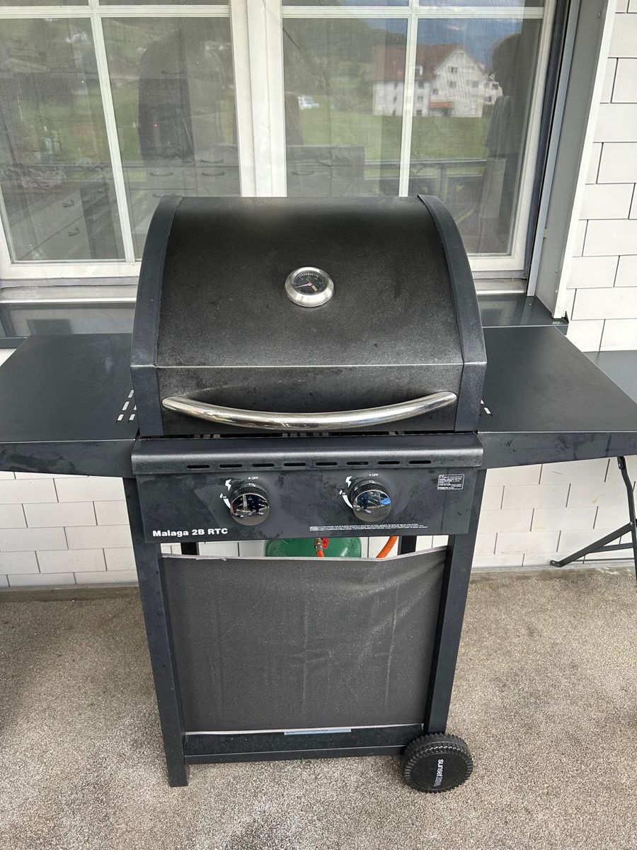 Griglie: Grill Malaga mit Gasflasche  – Usato da Reichenburg venduto da pao_7yxc