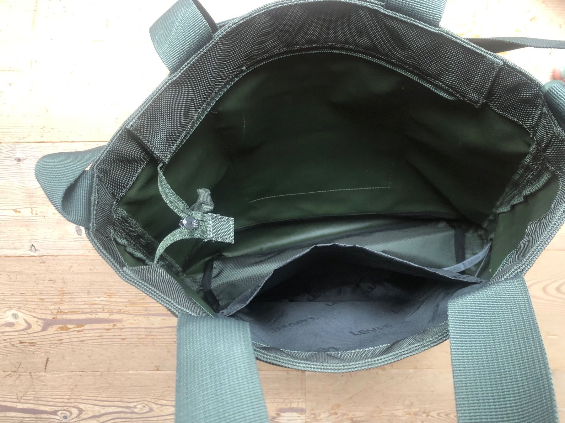 Levi's Borse: Tote bag Levi’s – Nuovo (secondo la descrizione) da Vercorin venduto da Forest0 2
