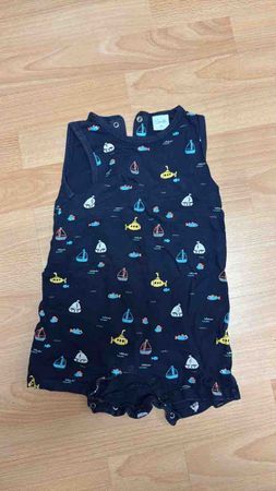 Baby Body dunkelblau mit Motiven Grösse 74