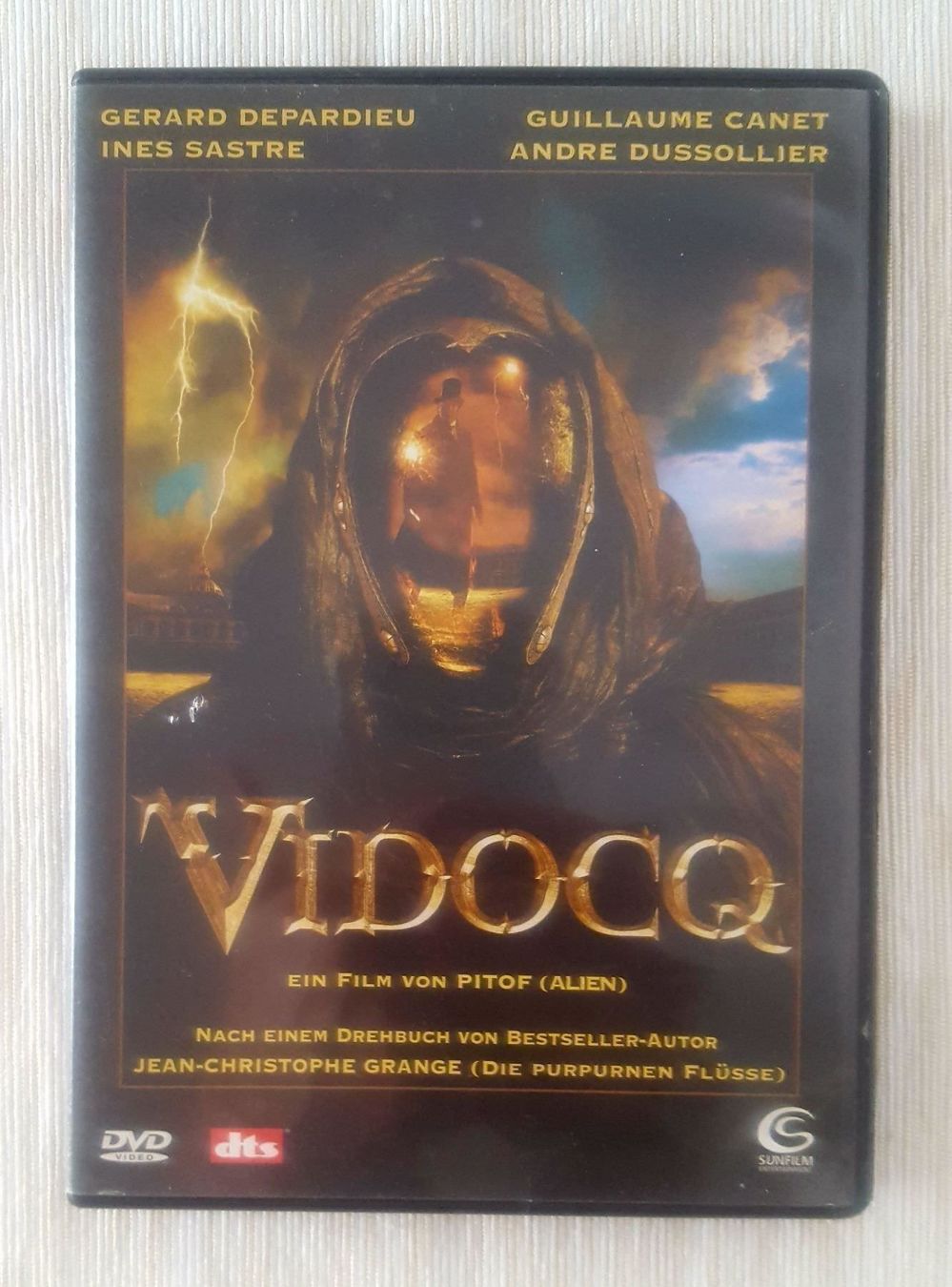 Tutti i DVDs: DVD VIDOC mit Gérard Depardieu – Usato da Ettingen venduto da Echoo