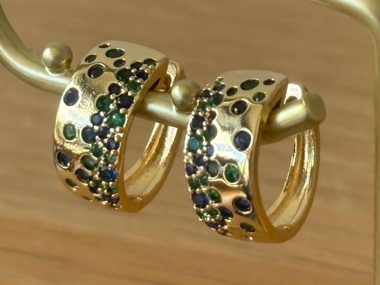 Orecchini pendenti & Orecchini a lobo: Luxus Elegante Mini Ohrstecker Farbe :Gold / Grün – Nuovo (secondo la descrizione) da Biel-Bienne venduto da Roserosse13