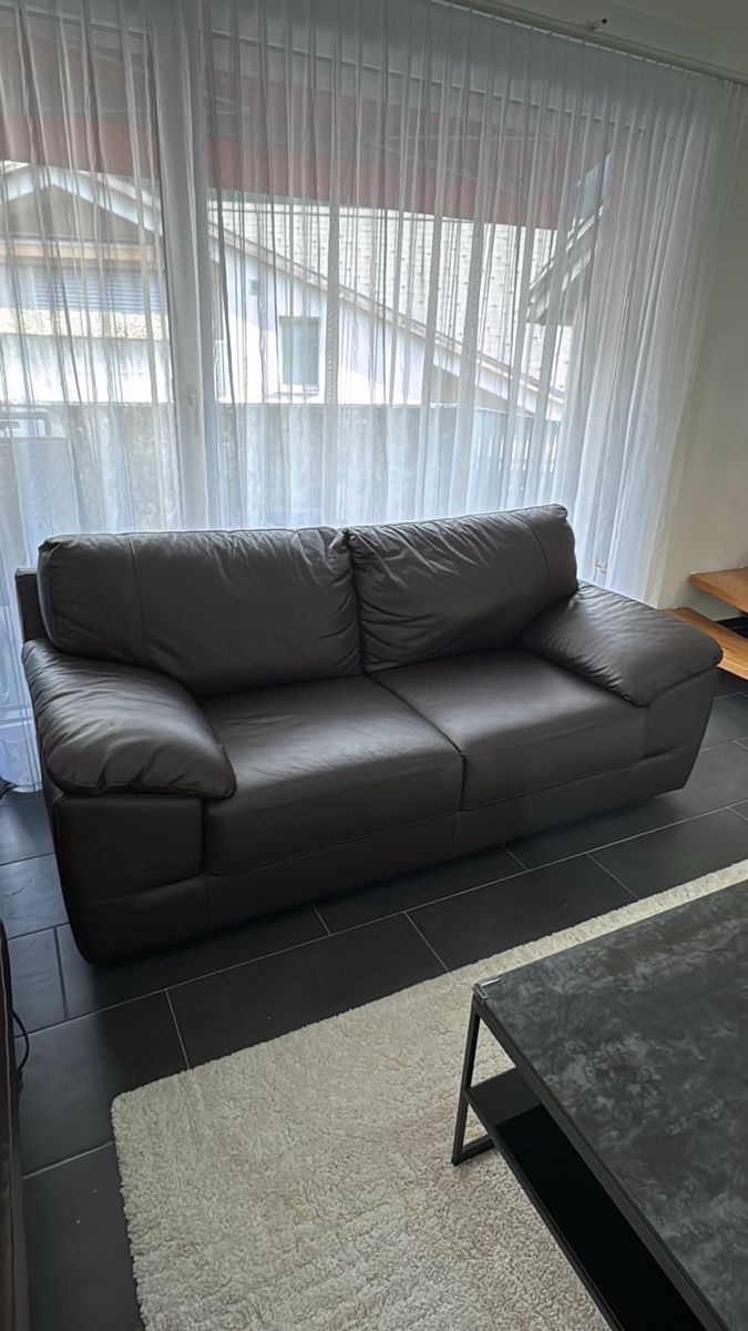 Sofas: Sofa Set Leder dunkelbraun zwei Sofas und ein Sessel – D'occasion à Domat/Ems par Ardi1911 2