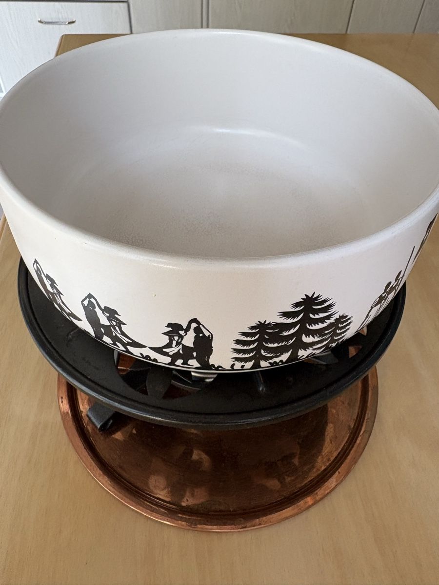 Rössler Set di piatti: Rössler Fondue Set mit Brennpaste – Usato da Dinhard venduto da virginiaisabel_ 1