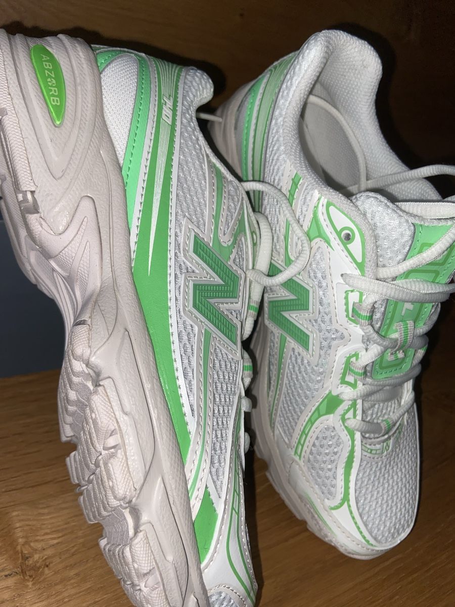 New Balance Scarpe da donna: Damen new balance – Usato da Volketswil venduto da DeAngela 1