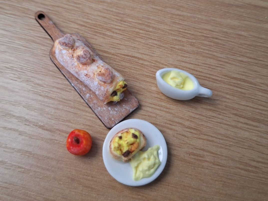 Case e mobili per bambole: Apfelstrudel mit Vanille Sose, Handgemacht – Nuovo (secondo la descrizione) da Zürich venduto da HandmadeTinyFood 2
