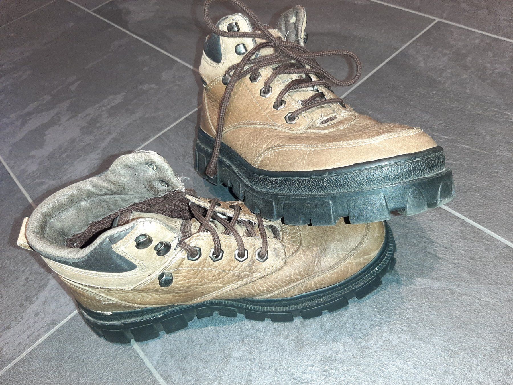 Skechers Scarpe da uomo: Winterschuhe Sketchers – Usato da Hondrich venduto da majululu71