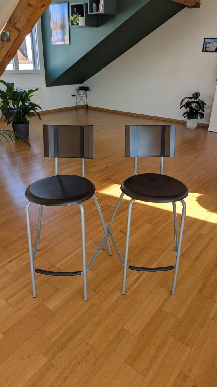 Sgabelli: 4 Barhocker – ideal für Bar oder Hochtisch – Usato da Zürich venduto da Micro_.sd