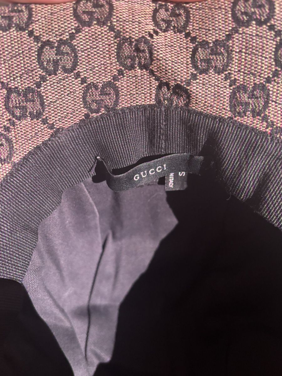 Chapeaux, bonnets & casquettes: Chapeau Gucci  – D'occasion à Lausanne par zoe_9b9v 1