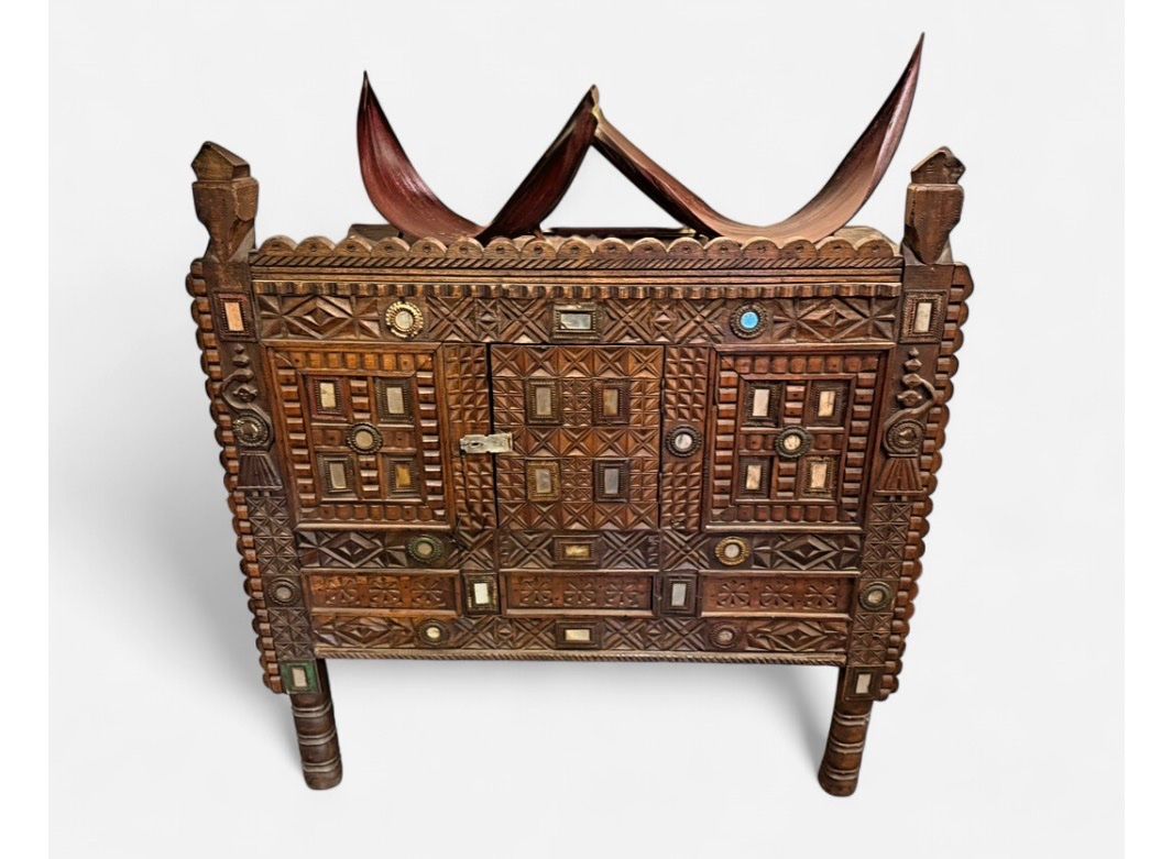 Articoli in legno: Einzigartige indische Damachiya – Usato da Watt venduto da Ene.kro