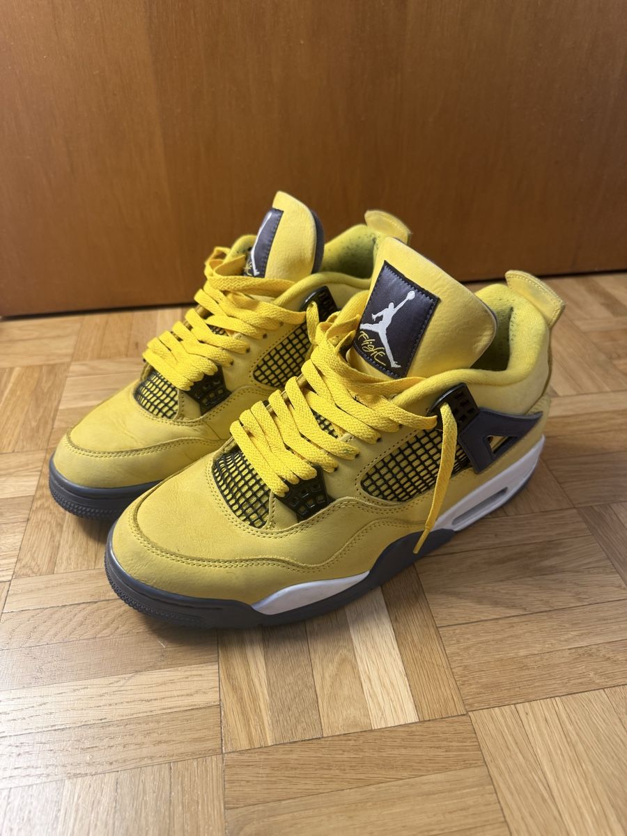 Jordan Scarpe da uomo: Jordan 4 – Nuovo (secondo la descrizione) da Le Lignon venduto da teo_zb9h 3