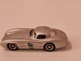 Mercedes 300 SL Plumbies Nr. 30 handgemacht Modellauto