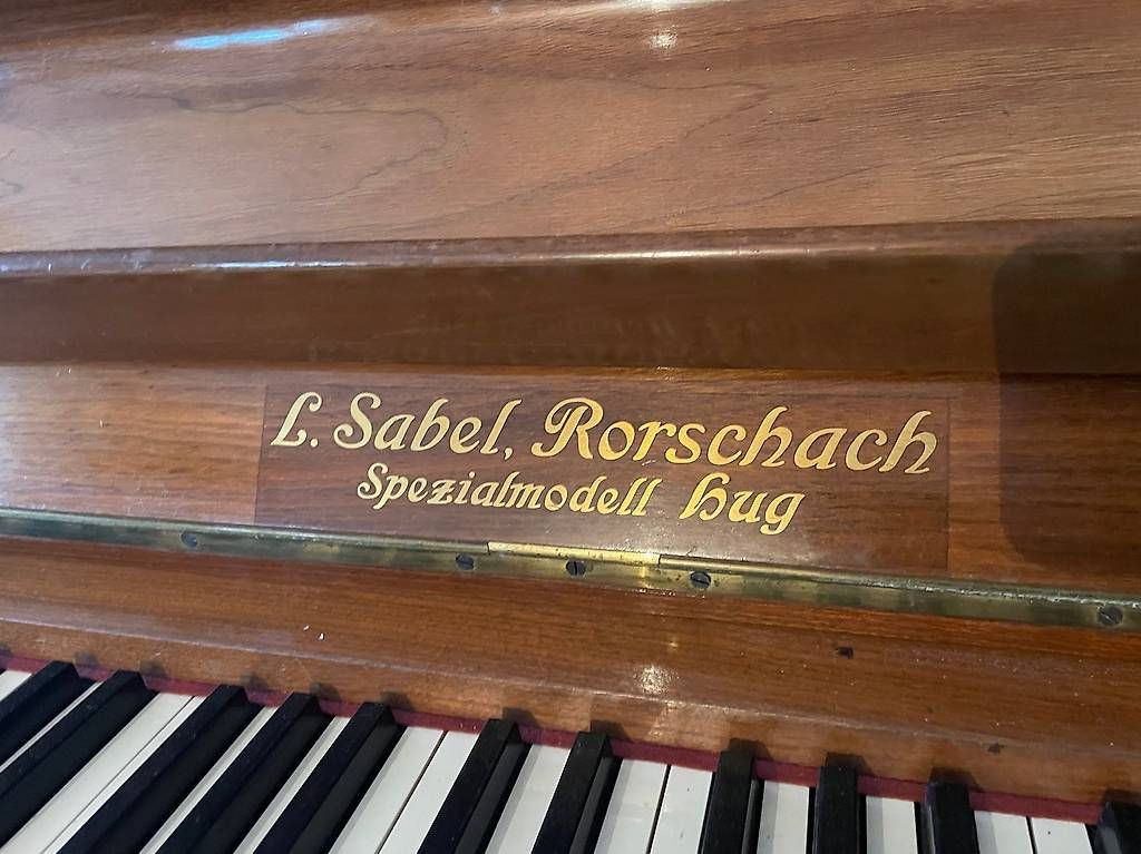 Strumenti musicali: Sabel Rorschach Piano abzugeben | Ebenerdig – Usato da Biel/Bienne venduto da soulvibe73 1