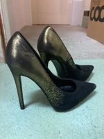 Schöne High Heels mit Gold