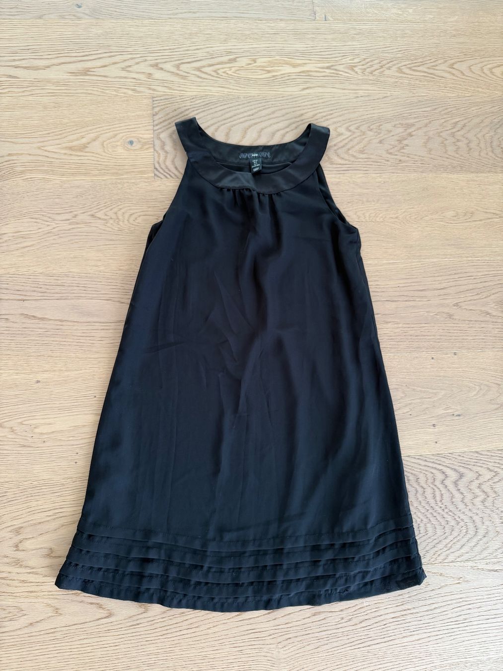 H&M Vestiti: Kleid schwarz – Usato da Richterswil venduto da KAYLEIGH_77