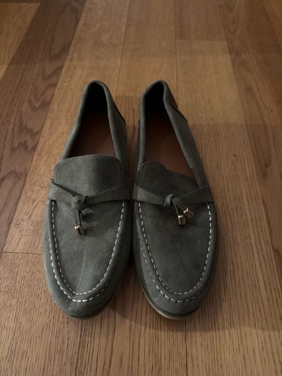 Scarpe da donna: Suede leather design loafers – Nuovo (secondo la descrizione) da Hausen AG venduto da nik_9sg2