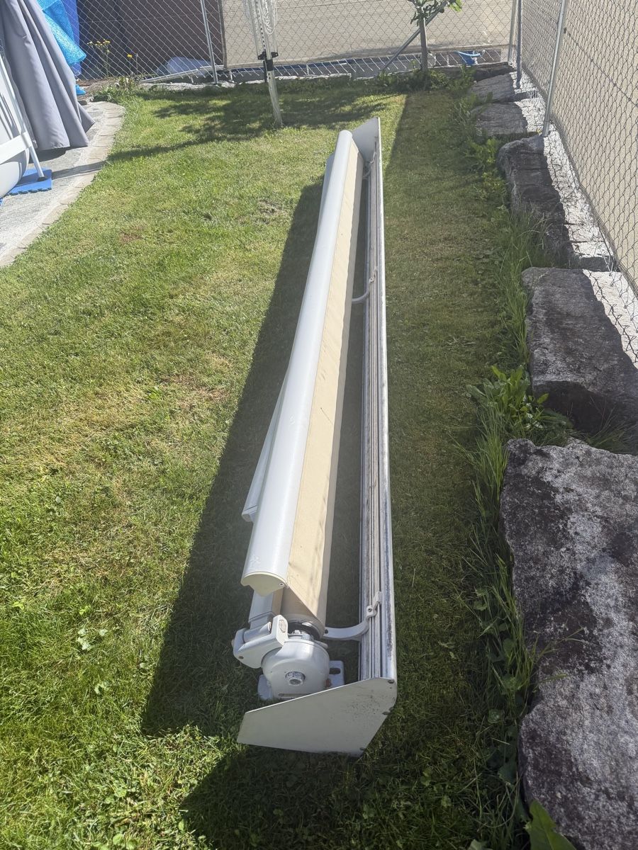 Tende da sole: Sonnen Markise elektrisch – Usato da Wohlen AG venduto da tiperio