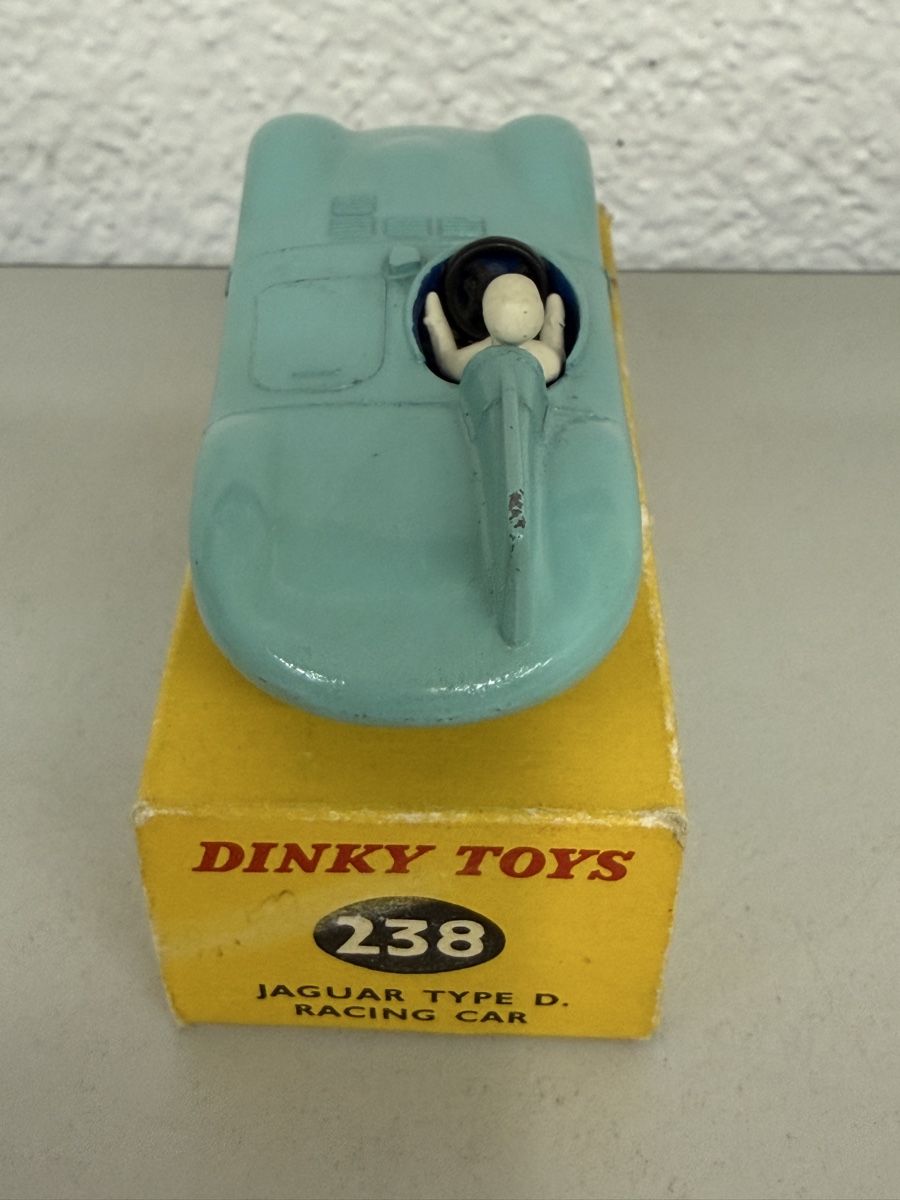 Dinky Toys Modellini d'auto: Superbe Dinky Toys Jaguar type D réf. 238 – Usato da Cossonay-Ville venduto da JeroJawa 4