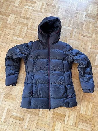 Warme Daunenjacke Damen Grösse M