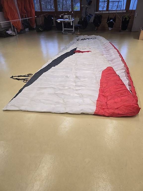 Surf: Sigma 9 27 – Usato da Matzendorf venduto da Flugschule-Jura