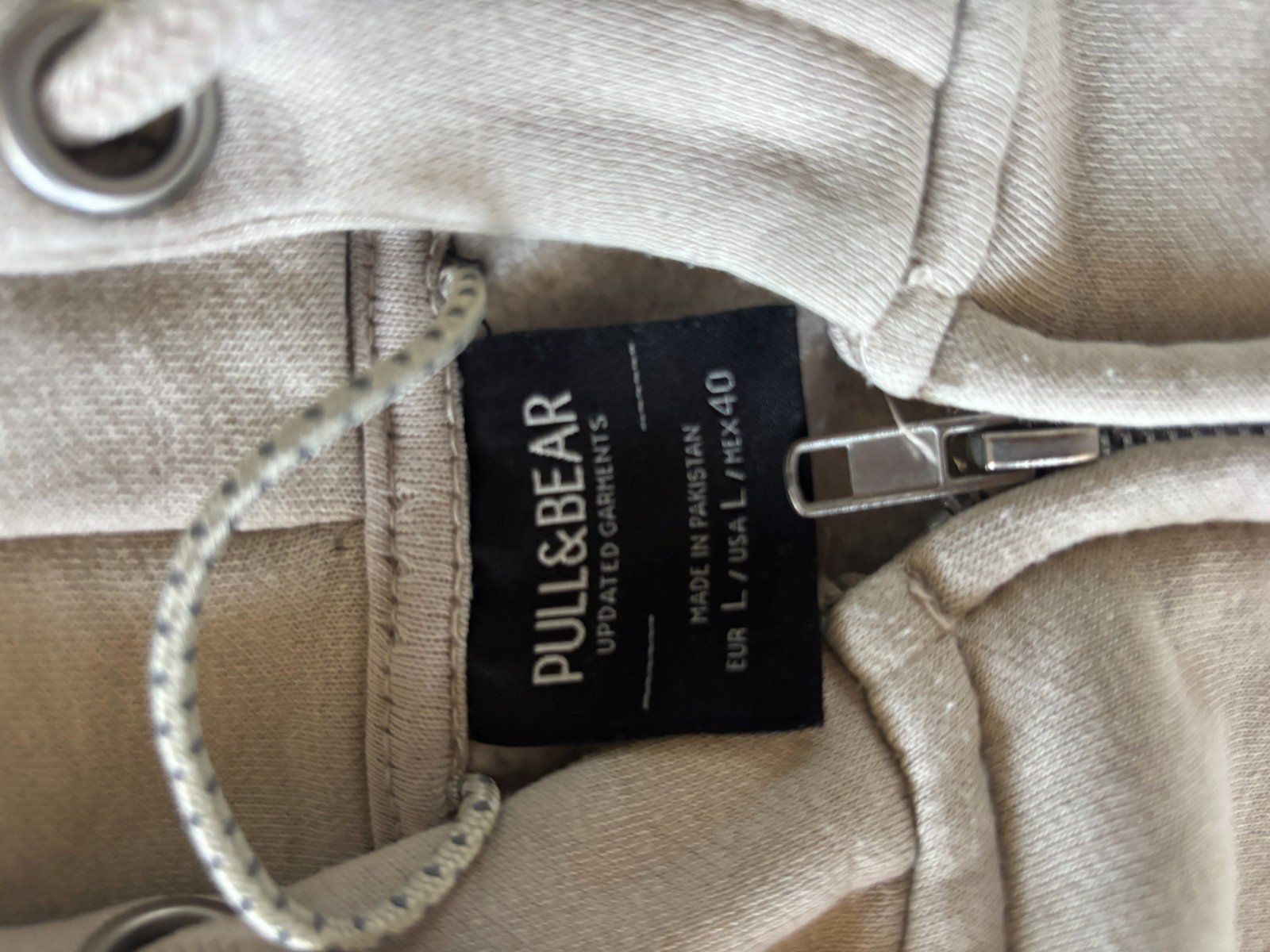 Pull&Bear Pullover & Sweatshirts: Pull & Bear Zip beige – Grösse L – Gebraucht aus Schnottwil von lo2426 1
