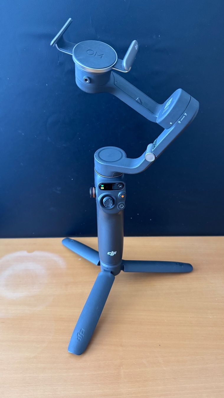 DJI Treppiedi & Teste: DJI Osmo Mobile 6 Gimbal Stabilisator – Nuovo (secondo la descrizione) da Wolfhausen venduto da ResalePoint