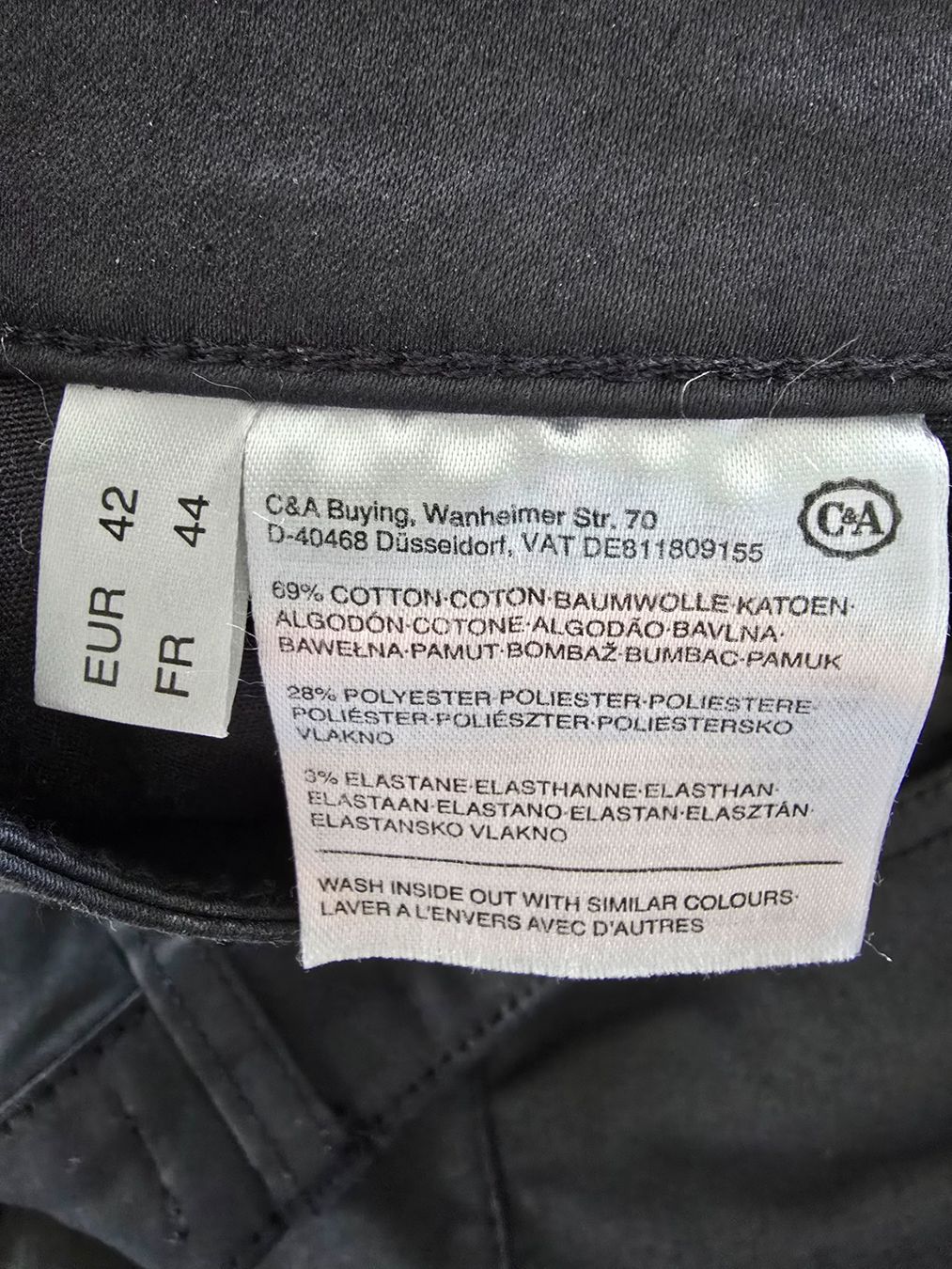 Jeans: SCHWARZE "JEANS" GLÄNZEND...GR 42 , NEU!! – Nuovo (secondo la descrizione) da Möriken AG venduto da rowyta 3