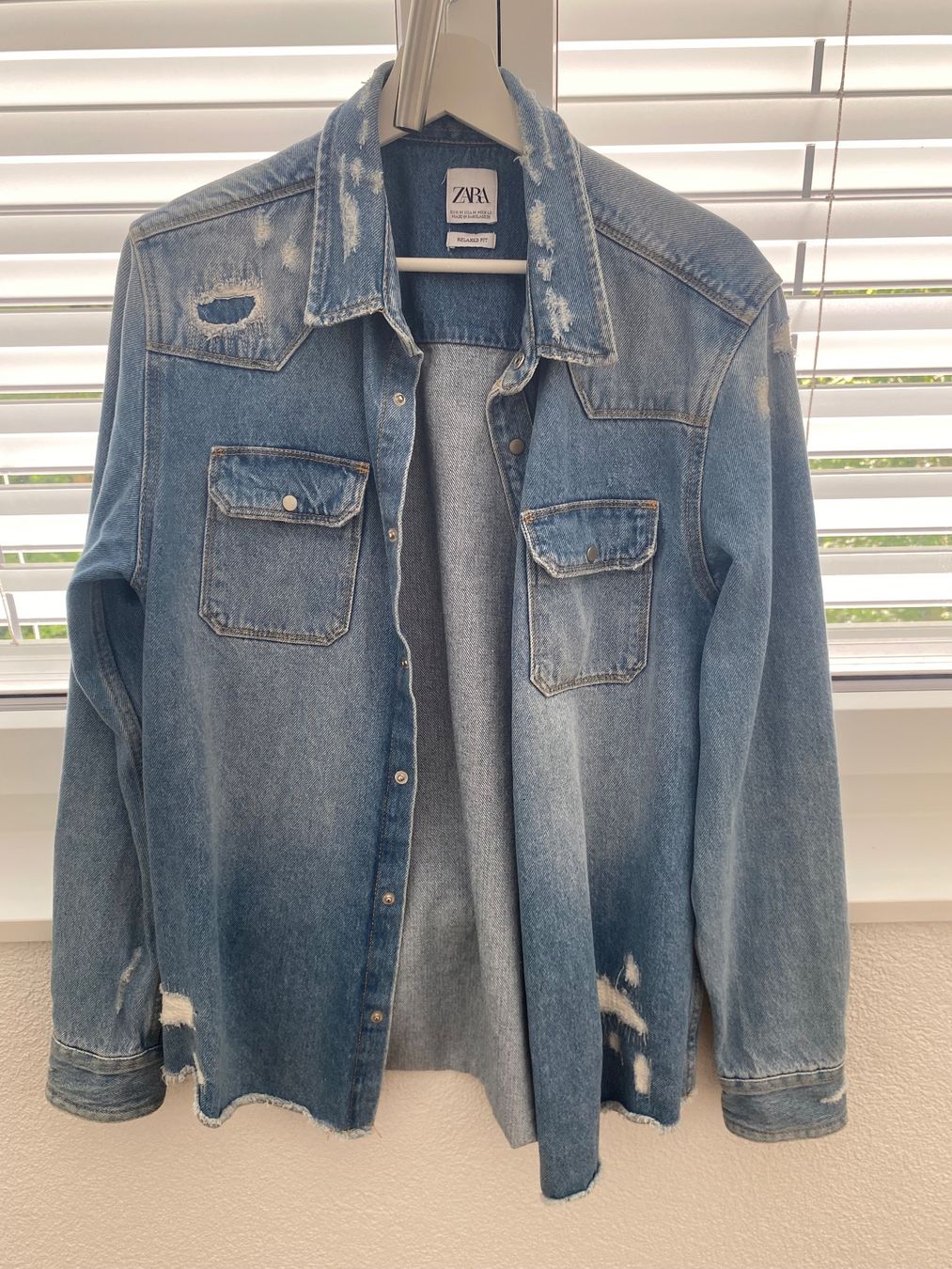 Zara Giacche: ZARA Jeansjacke Gr. M/40 Used Look – Usato da Edlibach venduto da leo_ftr7