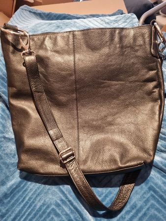 Damen Handtasche NIKA schwarz Leder gute Zustand