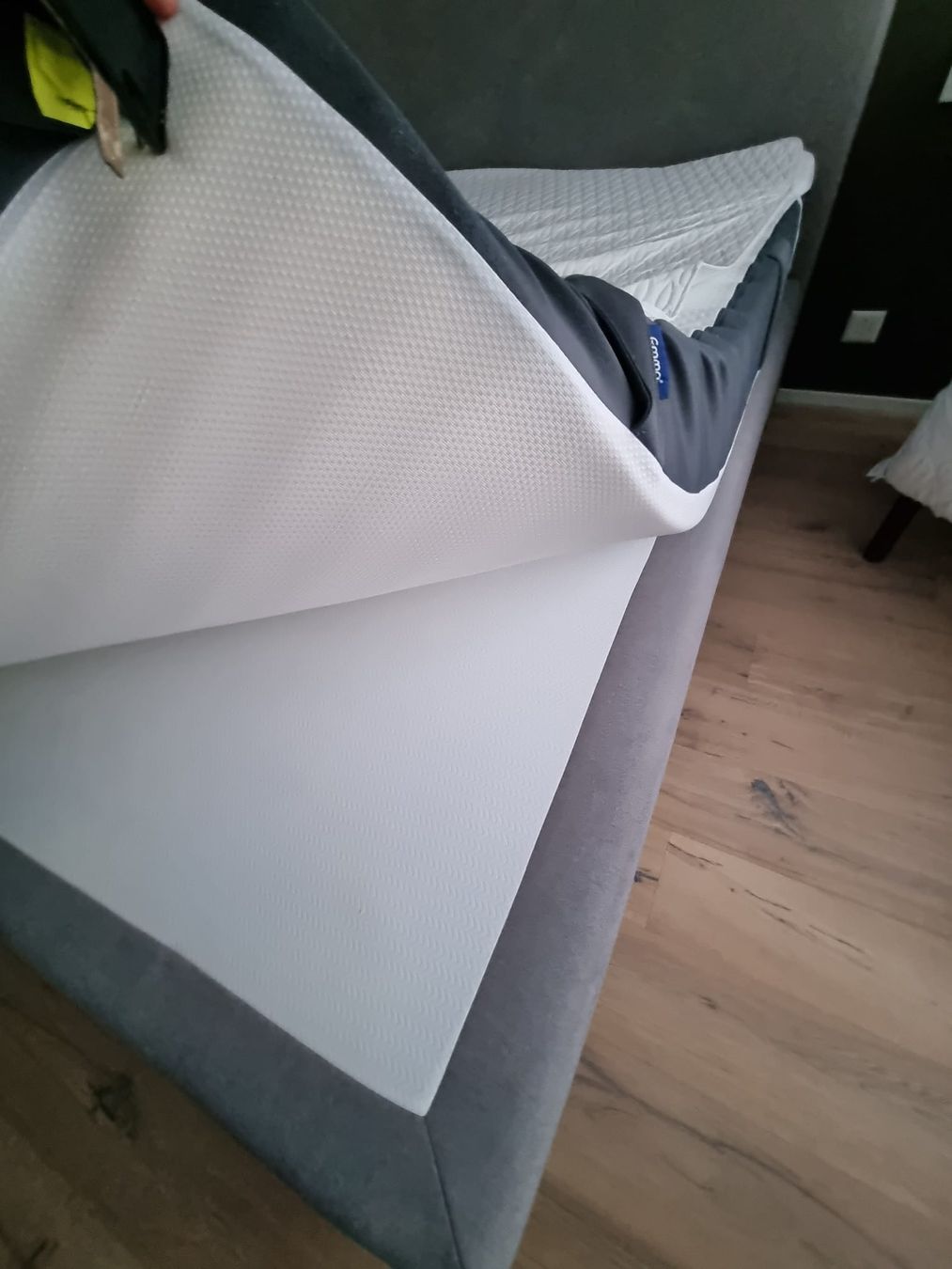 Livique Letti: Boxspringbett 160x200cm mit Matratze und Topper, Grau – Usato da St.Gallen venduto da Quad87 5