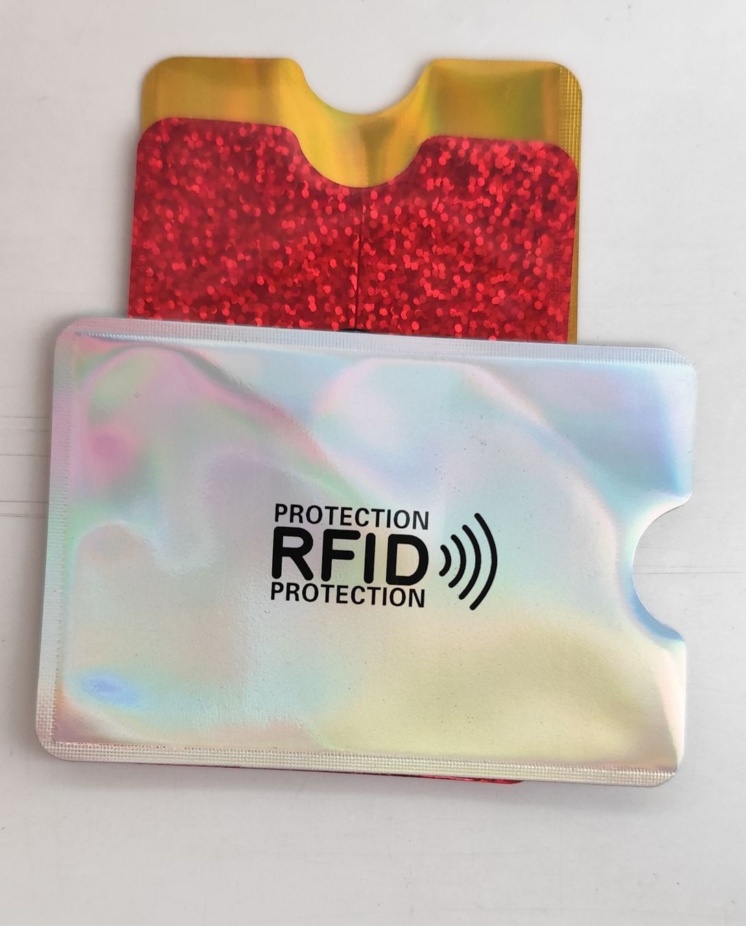 Cartes de téléphone: 3 RFID-Schutzhüllen – Neuf avec emballage d'origine à Basel par Alacant