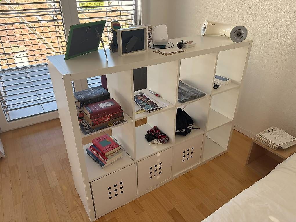 Regale: IKEA KALLAX Shelf Unit  White – Gebraucht aus Basel von mat_x9yq 1