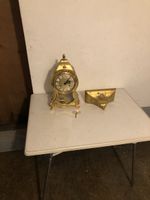 Tischuhr Comtesse goldfarben mit Blumenmuster gebraucht