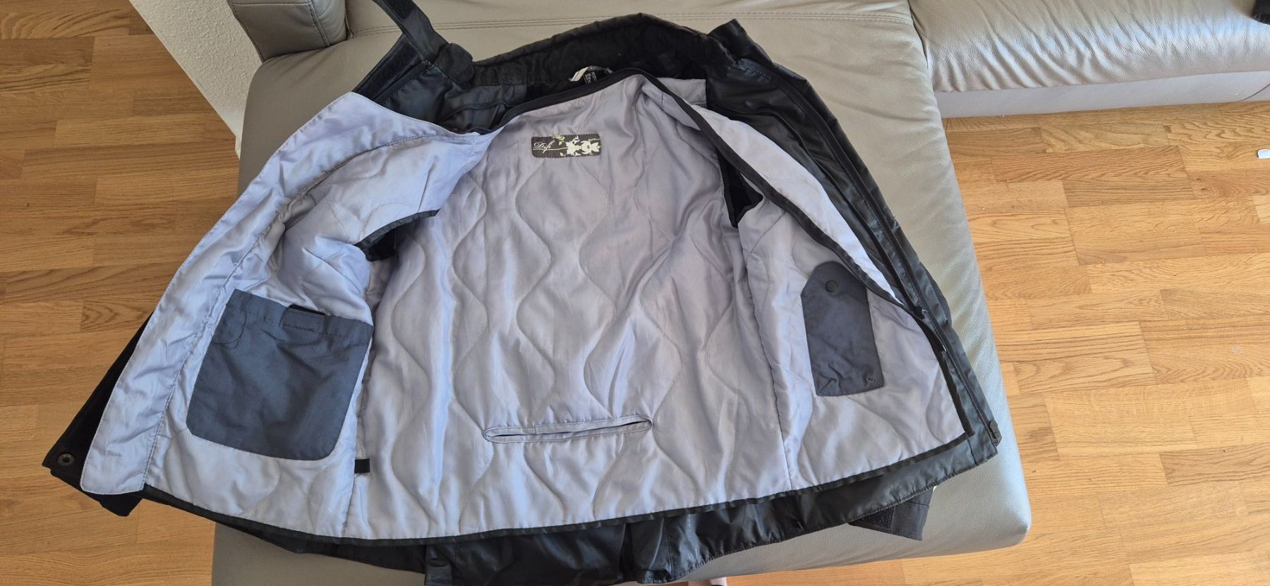 Giacche: Damen Motorradjacke Gr. 38 – Usato da Ennetbürgen venduto da jwu_5xgx 2
