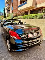Tetto giù, vento tra i capelli: Peugeot 207 CC