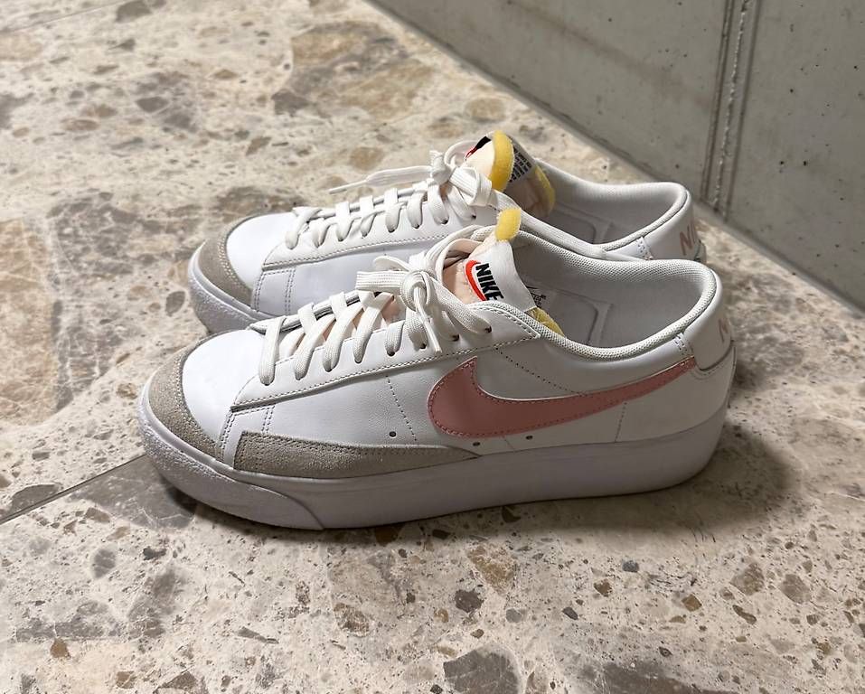 Damenschuhe: Baskets Nike – Gebraucht aus Sion von ENKLR 1