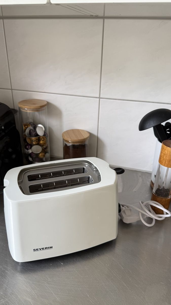 Elettrodomestici da cucina: White 2-Slice Bread Toaster  – Nuovo (secondo la descrizione) da Zürich venduto da ece_nqv9