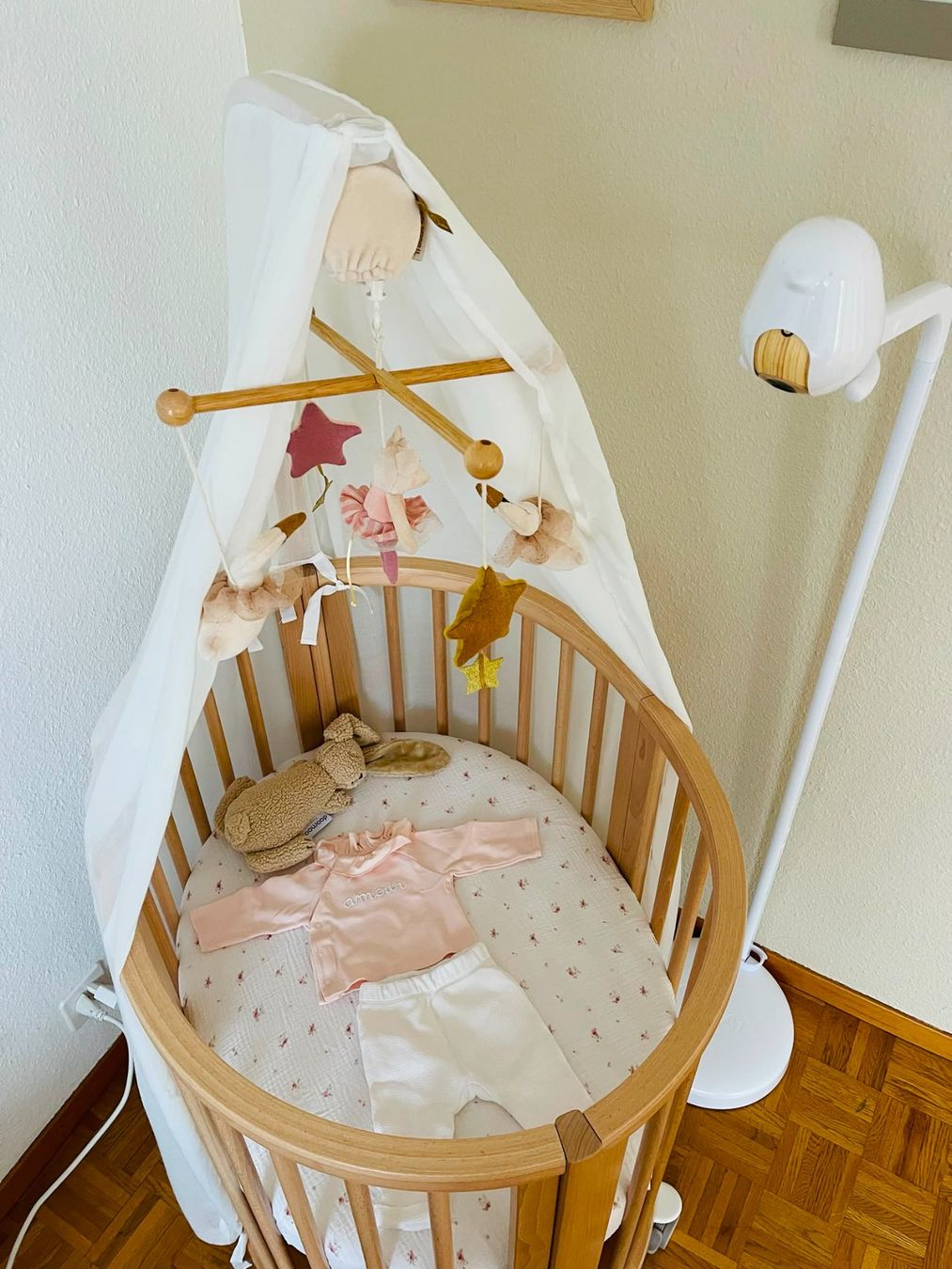 Stokke Wiegen & Stubenwagen: Culla Stokke Sleepi con materasso e accessori – Gebraucht aus Genève von mar_8mtk
