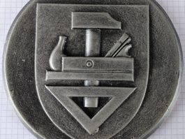 Plakette Zimmermann-Berifswappen-Motiv aus Epoxid patin 12cm