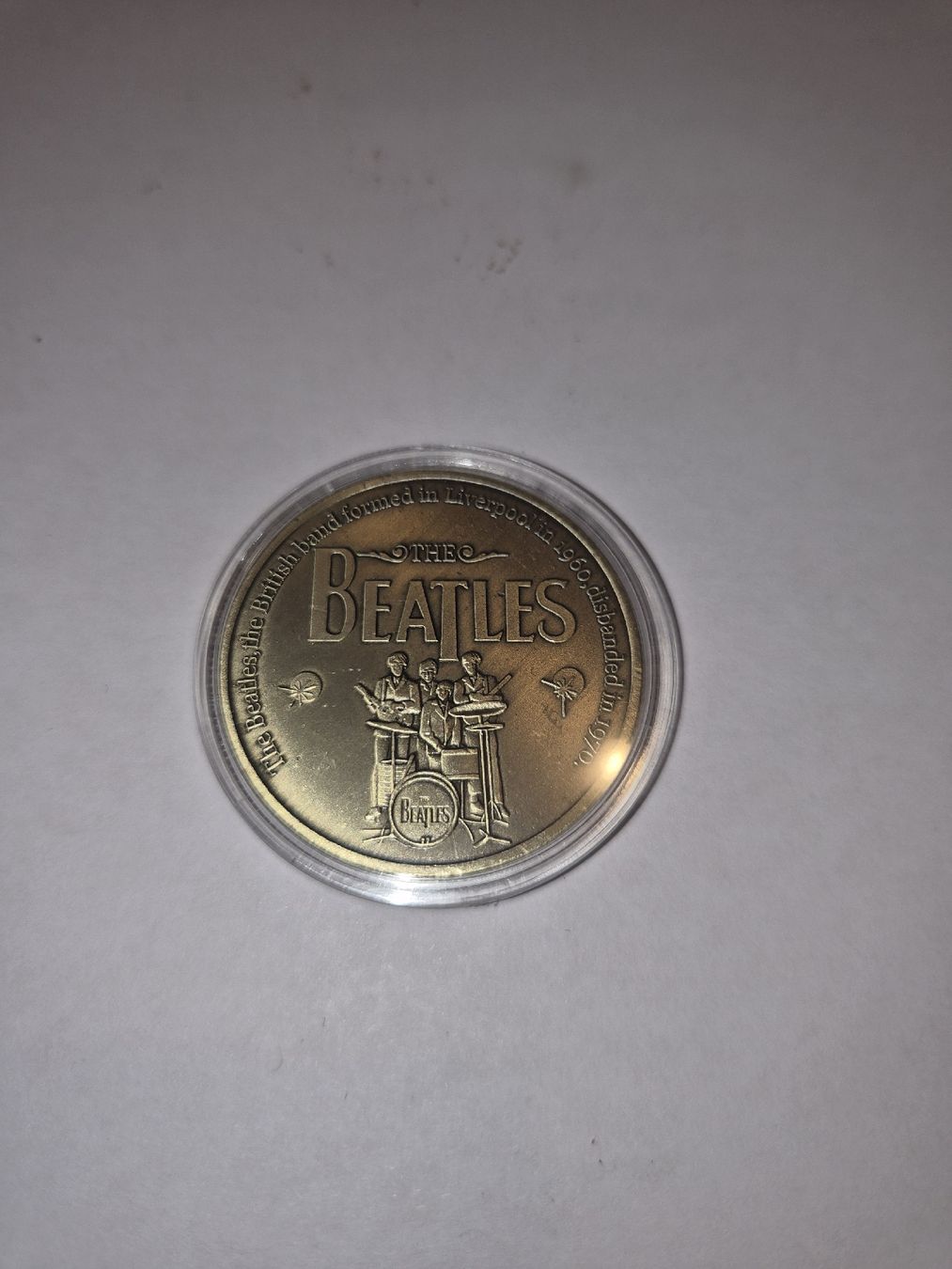 Alle Münzen: Pièce commémorative de la chanson The Beatles – Neu (gemäss Beschreibung) aus Senèdes von hen_fw8b