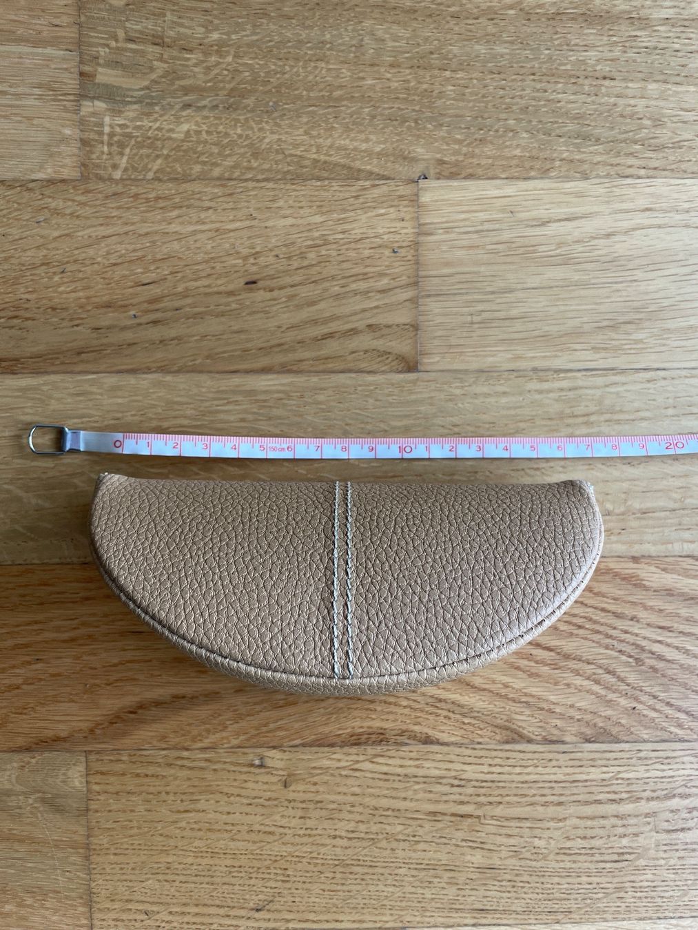 Tod'S Brillen & Gläser: 100% original Tod’s sunglasses leather case – Gebraucht aus Zug von dmjtita 1