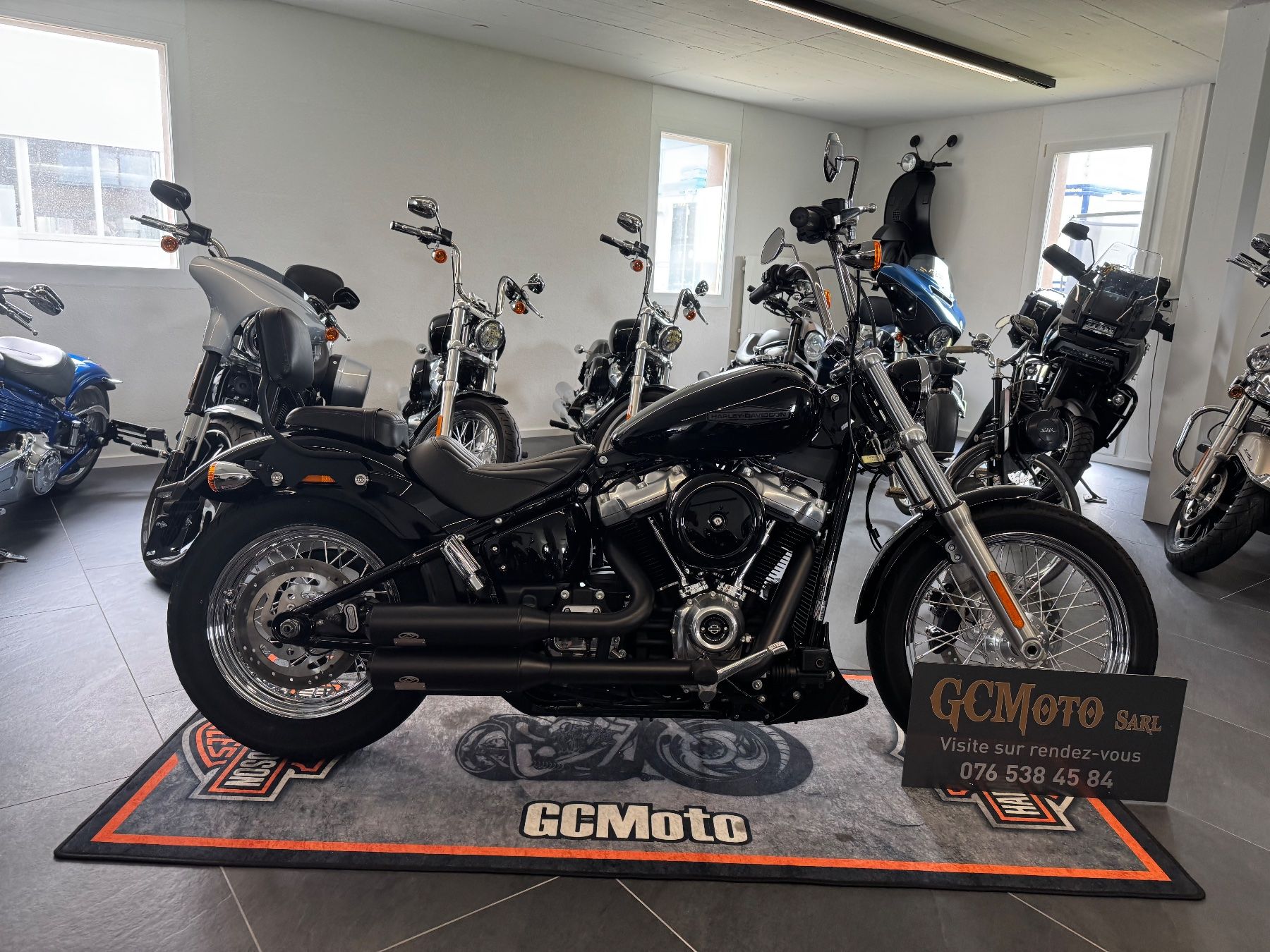 Harley-Davidson Chopper: Harley Davidson Softail Standard 107 LEASING POSSIB – Usato da Echallens venduto da HD90 2