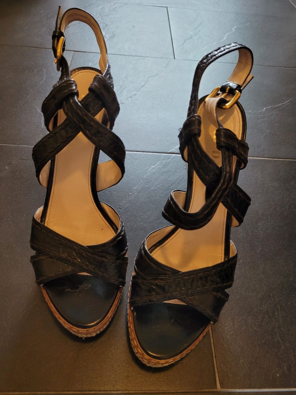 Prada Damenschuhe: Original Prada Leder Sandalen schwarz Gr. 39 – Gebraucht aus Bern von Stelllllla 2