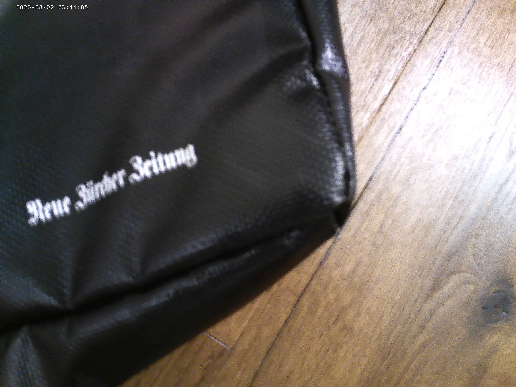 Taschen: Limitierte NZZ Tasche Sonderedition 2010 – Gebraucht aus Altendorf von zipfizaffi 5