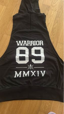Warrior 86 Kapuzenpullover, Grösse M, Schwarz – Top Zustand